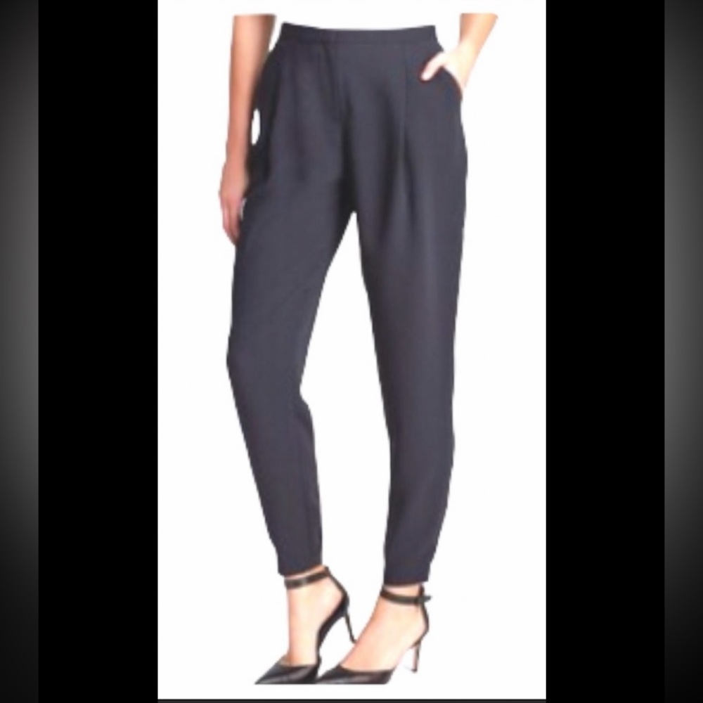 T TAHARI Women’s Pleated Tapered Leg Ankle Cropped Charcoal Pants